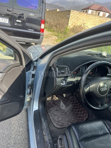 Audi A4 2003, 350,000 km - 1.8 l - Oğuz
