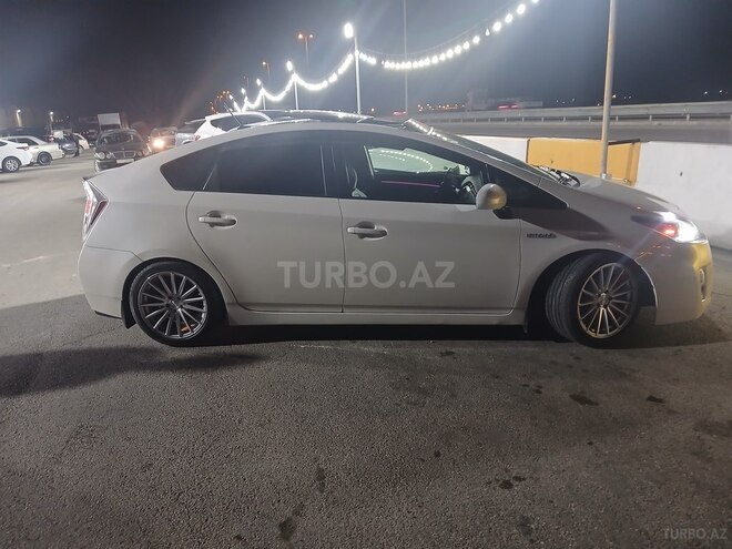 Toyota Prius 2011, 195,200 km - 1.8 l - Bakı