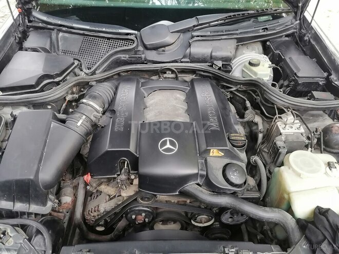 Mercedes E 240 2000, 384,188 km - 2.6 l - Göyçay