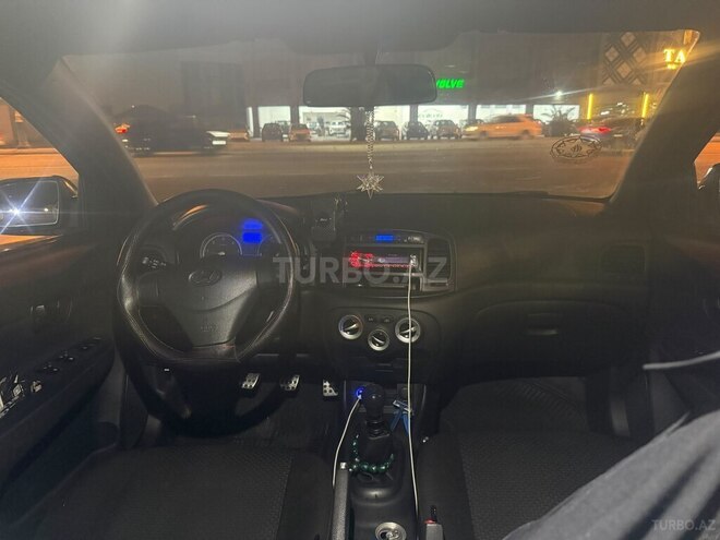Hyundai Accent 2009, 300,000 km - 1.5 l - Bakı