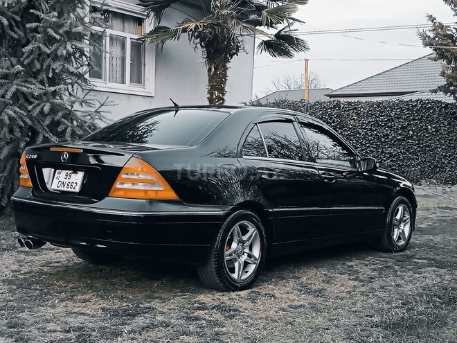 Mercedes C 240 2003, 480,000 km - 2.6 l - Zaqatala
