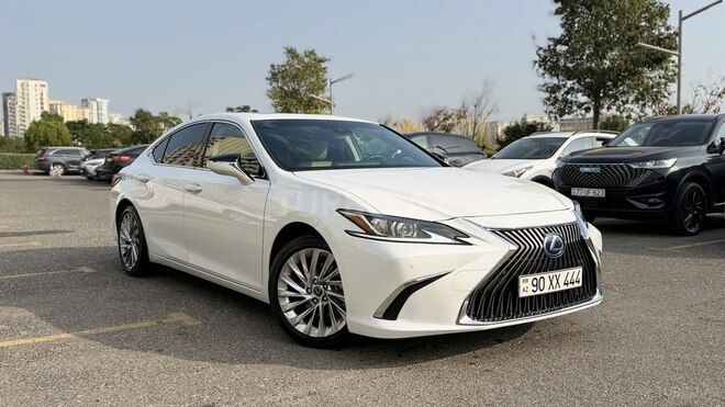 Lexus ES 300h 2020, 55,300 km - 2.5 l - Bakı