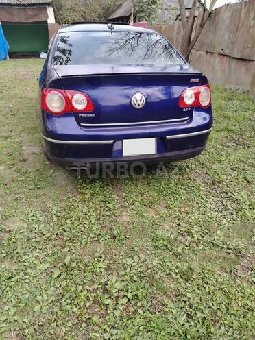 Volkswagen Passat 2005, 330,000 km - 2.0 l - Qəbələ