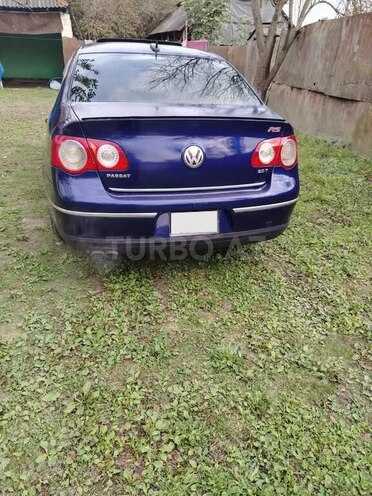Volkswagen Passat 2005, 330,000 km - 2.0 l - Qəbələ