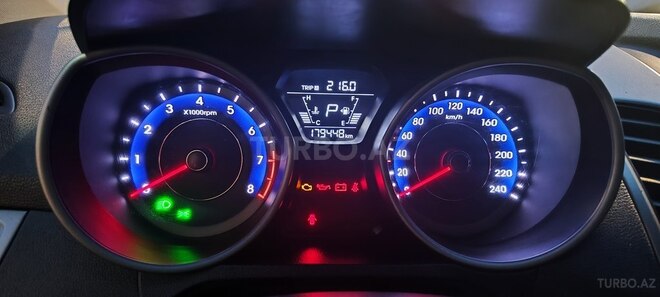 Hyundai Elantra 2014, 180,000 km - 1.8 l - Bakı