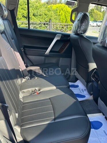 Toyota Land Cruiser Prado 2012, 178,000 km - 2.7 l - Babək