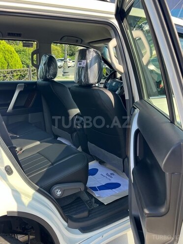 Toyota Land Cruiser Prado 2012, 178,000 km - 2.7 l - Babək