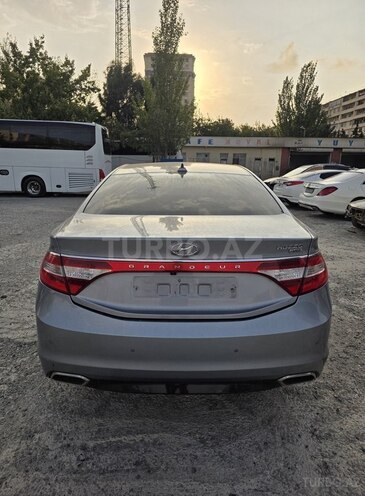 Hyundai Grandeur 2015, 165,400 km - 2.2 л - Bakı
