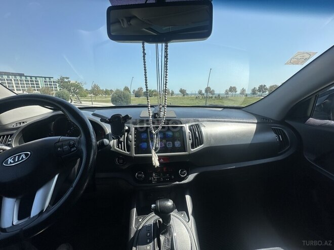 Kia Sportage 2010, 175,000 km - 2.0 l - Bakı