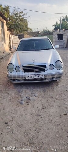 Mercedes E 240 2000, 353,000 km - 2.4 l - Bərdə