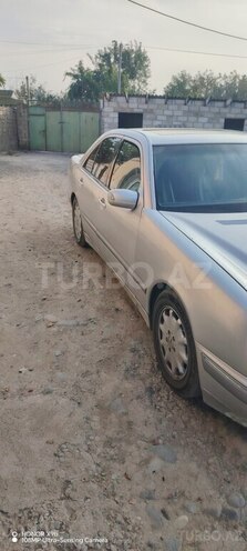 Mercedes E 240 2000, 353,000 km - 2.4 l - Bərdə