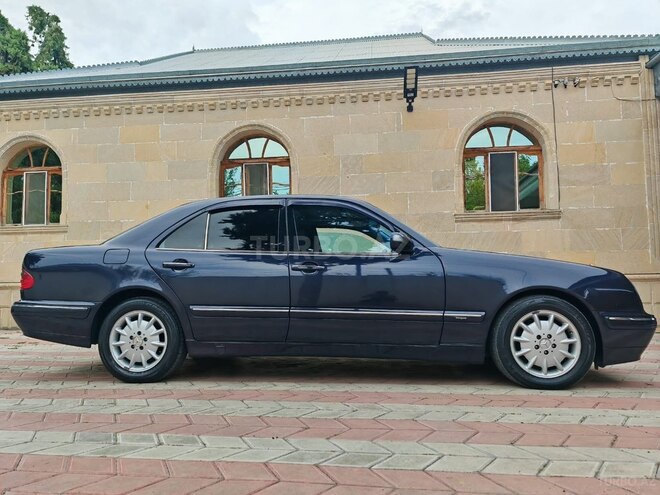 Mercedes E 270 2000, 425,000 km - 2.7 л - Bərdə