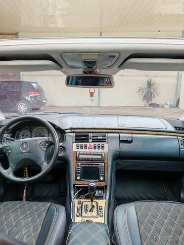Mercedes E 270 2000, 425,000 km - 2.7 л - Bərdə