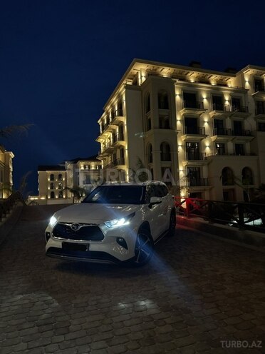Toyota Highlander 2022, 103,000 km - 2.5 l - Bakı