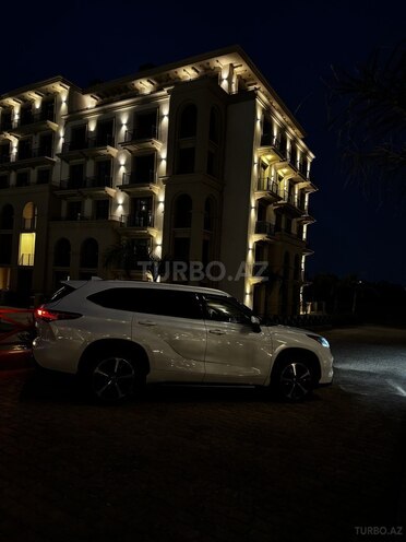 Toyota Highlander 2022, 103,000 km - 2.5 l - Bakı