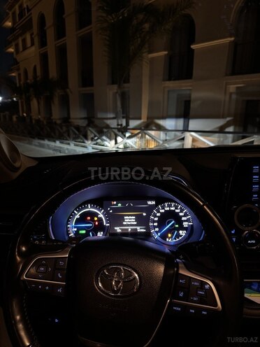 Toyota Highlander 2022, 103,000 km - 2.5 l - Bakı