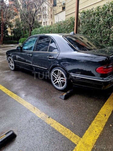 Mercedes E 270 2001, 350,000 km - 2.7 l - Bakı