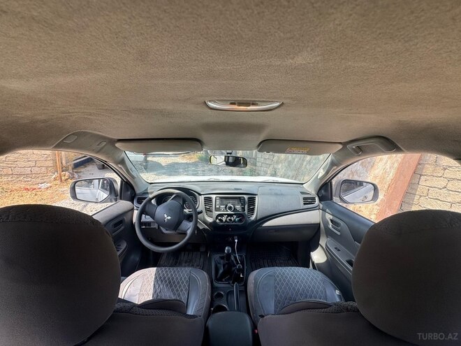 Mitsubishi L200 2019, 399,000 km - 2.5 л - Bakı