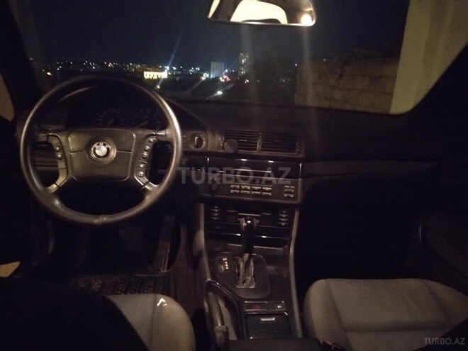 BMW 523 1999, 450,000 km - 2.5 l - Bakı