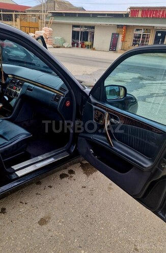 Mercedes E 270 2001, 350,000 km - 2.7 l - Bakı
