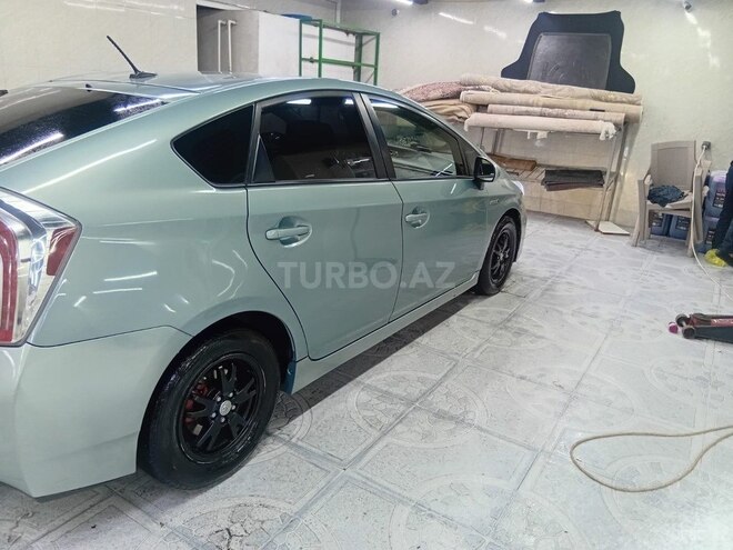 Toyota Prius 2015, 320,000 km - 1.8 л - Bakı