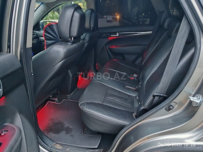 Kia Sorento 2010, 224,024 km - 2.0 l - Yevlax