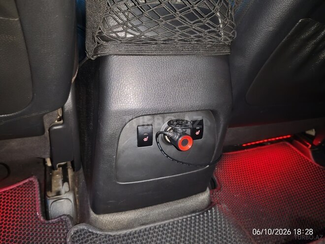 Kia Sorento 2010, 224,024 km - 2.0 l - Yevlax