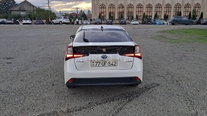 Toyota Prius 2019, 110,000 km - 1.8 l - Lənkəran