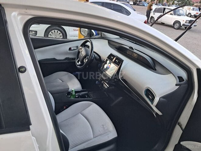 Toyota Prius 2019, 110,000 km - 1.8 l - Lənkəran