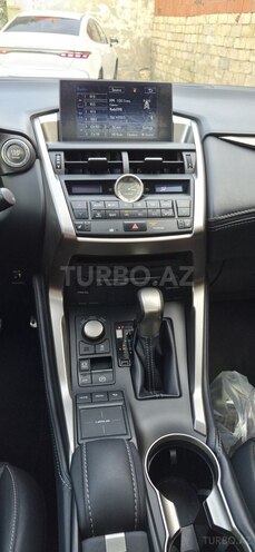 Lexus NX 300 2017, 132,000 km - 2.0 l - Bakı