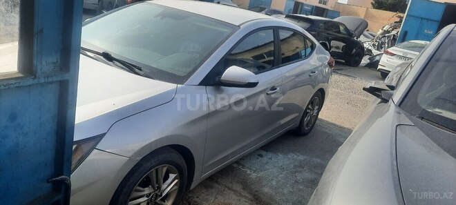 Hyundai Elantra 2019, 268,760 km - 2.0 l - Bakı