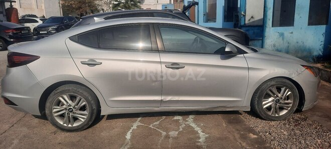 Hyundai Elantra 2019, 268,760 km - 2.0 l - Bakı