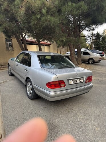 Mercedes E 200 1999, 336,000 km - 2.0 l - Bakı