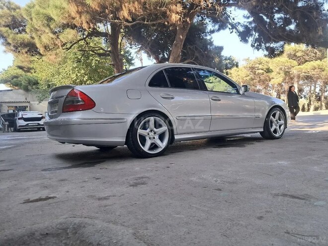 Mercedes E 320 2003, 29,999 km - 3.2 l - Bakı