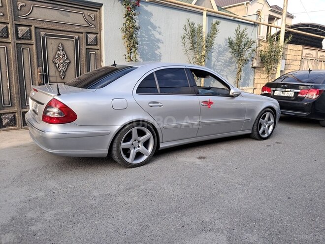 Mercedes E 320 2003, 29,999 km - 3.2 l - Bakı