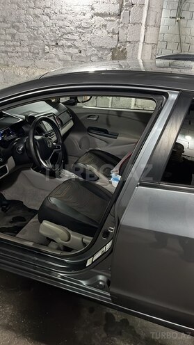 Honda Insight 2011, 220,000 km - 1.3 l - Şəki