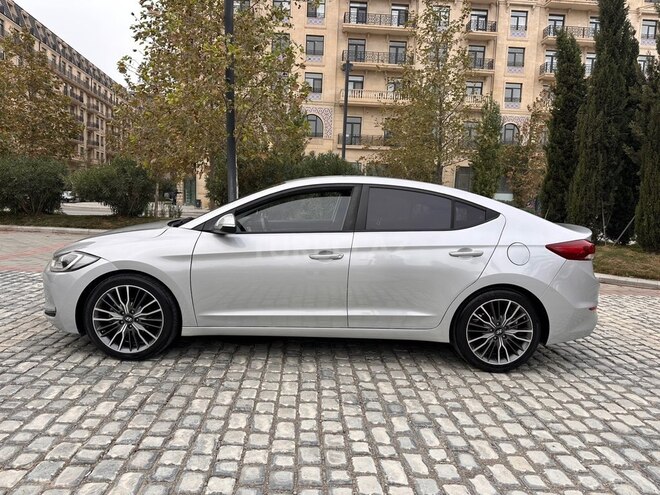 Hyundai Avante 2017, 148,000 km - 1.6 l - Bakı
