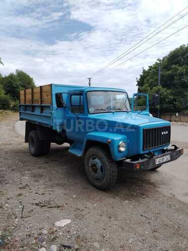 GAZ  1992, 112,000 km - 4.8 л - Quba