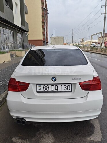 BMW 330 2011, 300,000 km - 3.0 л - Bakı
