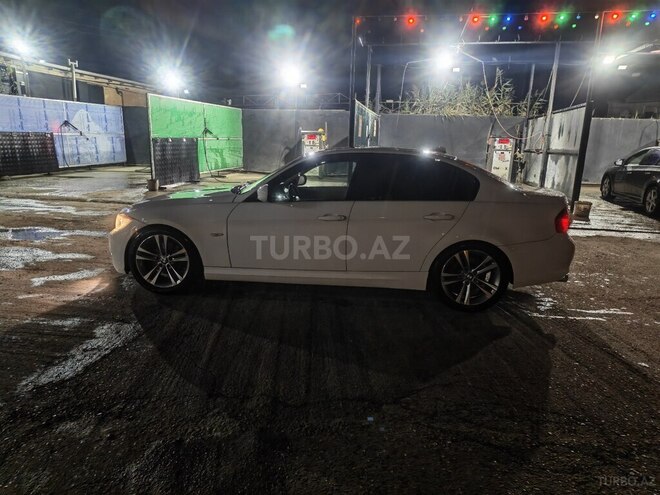 BMW 330 2011, 300,000 km - 3.0 л - Bakı
