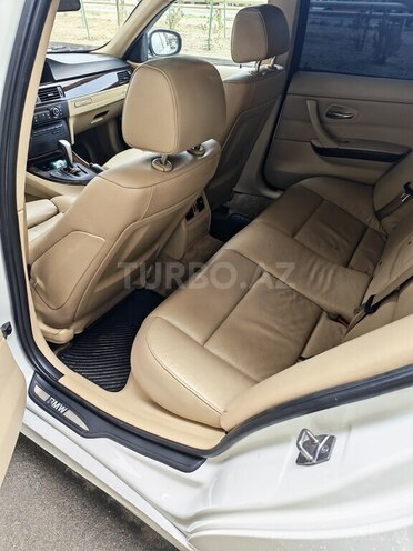BMW 330 2011, 300,000 km - 3.0 л - Bakı