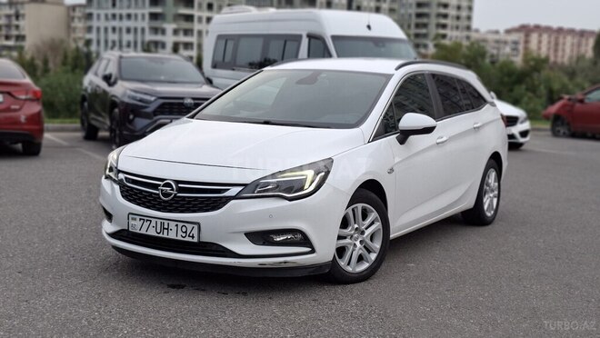 Opel Astra 2016, 240,000 km - 1.6 l - Bakı