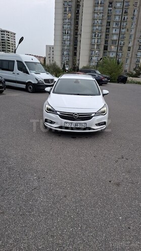 Opel Astra 2016, 240,000 km - 1.6 l - Bakı
