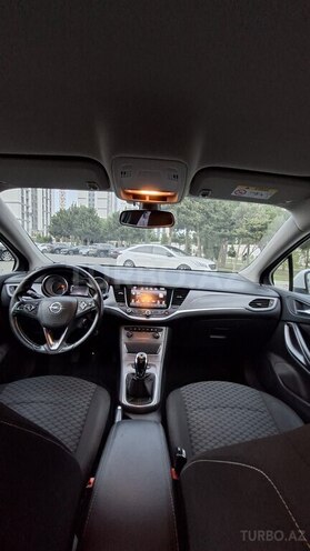 Opel Astra 2016, 240,000 km - 1.6 l - Bakı