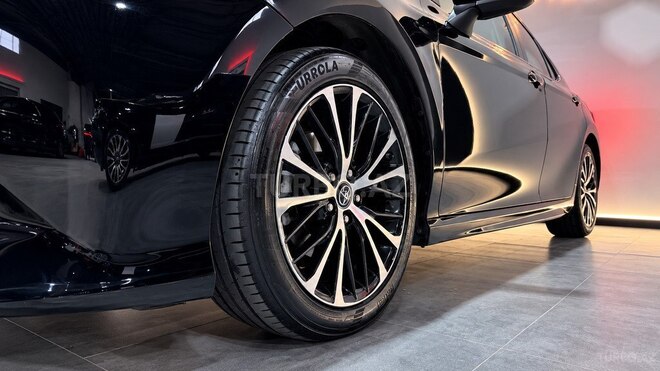 Toyota Camry 2017, 141,300 km - 2.5 l - Bakı