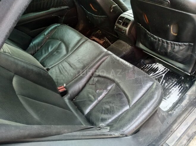 Mercedes E 270 2003, 342,000 km - 2.7 l - İmişli