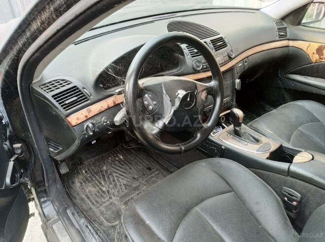 Mercedes E 270 2003, 342,000 km - 2.7 l - İmişli