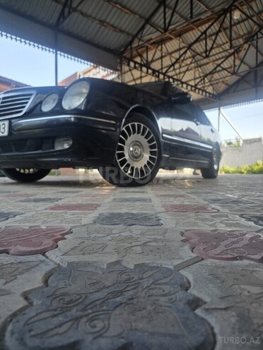 Mercedes E 240 2002, 400,000 km - 2.4 л - Beyləqan