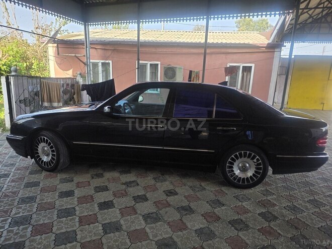 Mercedes E 240 2002, 400,000 km - 2.4 л - Beyləqan