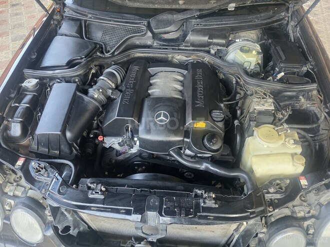 Mercedes E 240 2002, 400,000 km - 2.4 л - Beyləqan